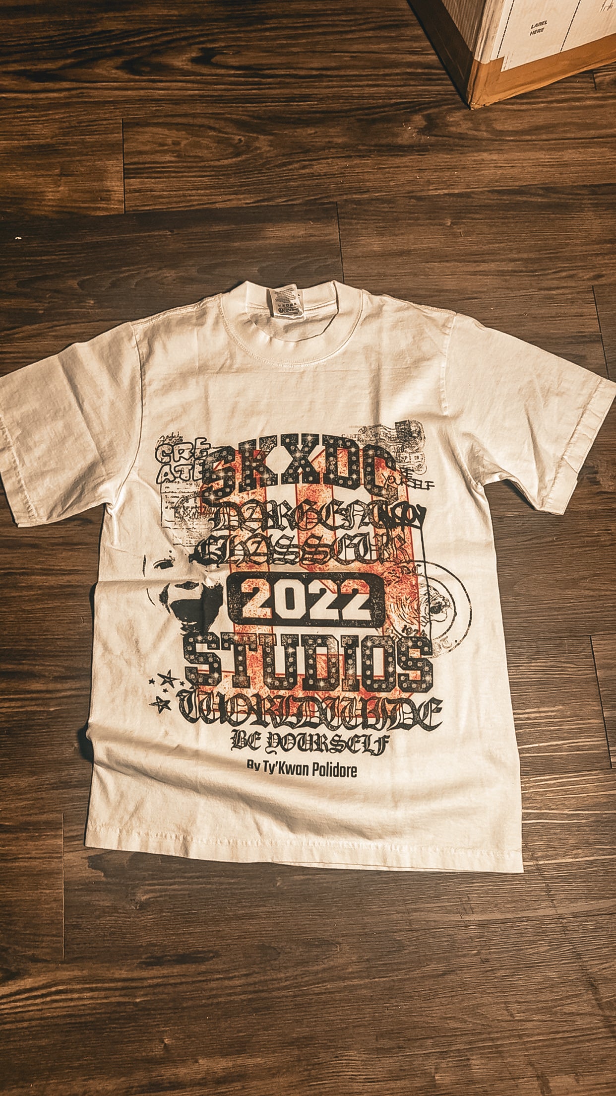 BE YOURSELF TEE